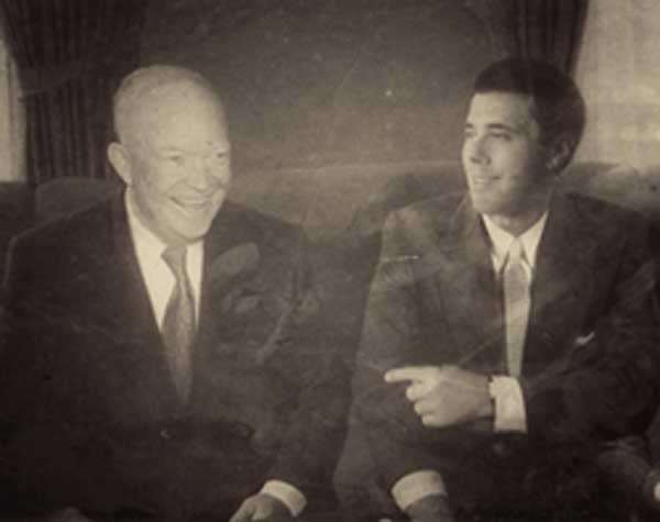 Eisenhower y Stanford Mc Krause